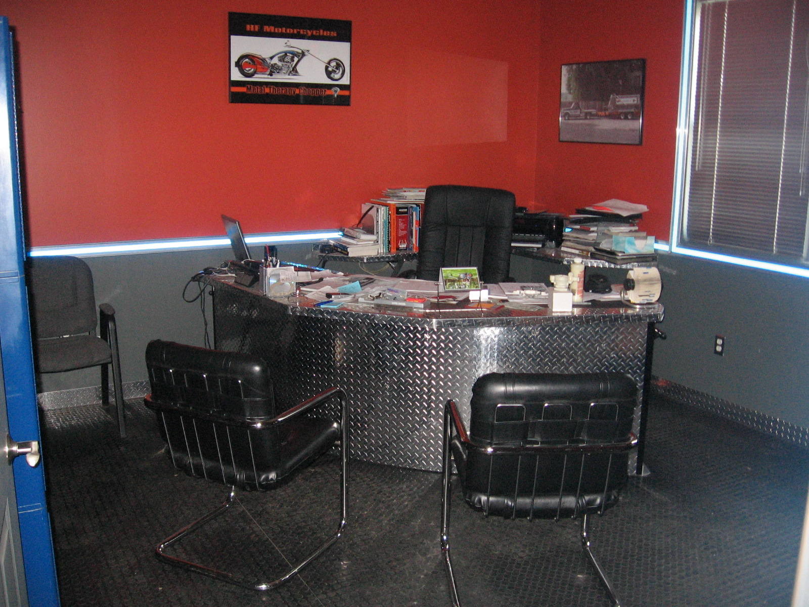 Photo of lobby front desk